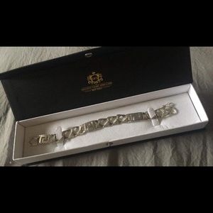 Diamond cut bracelet with a ring